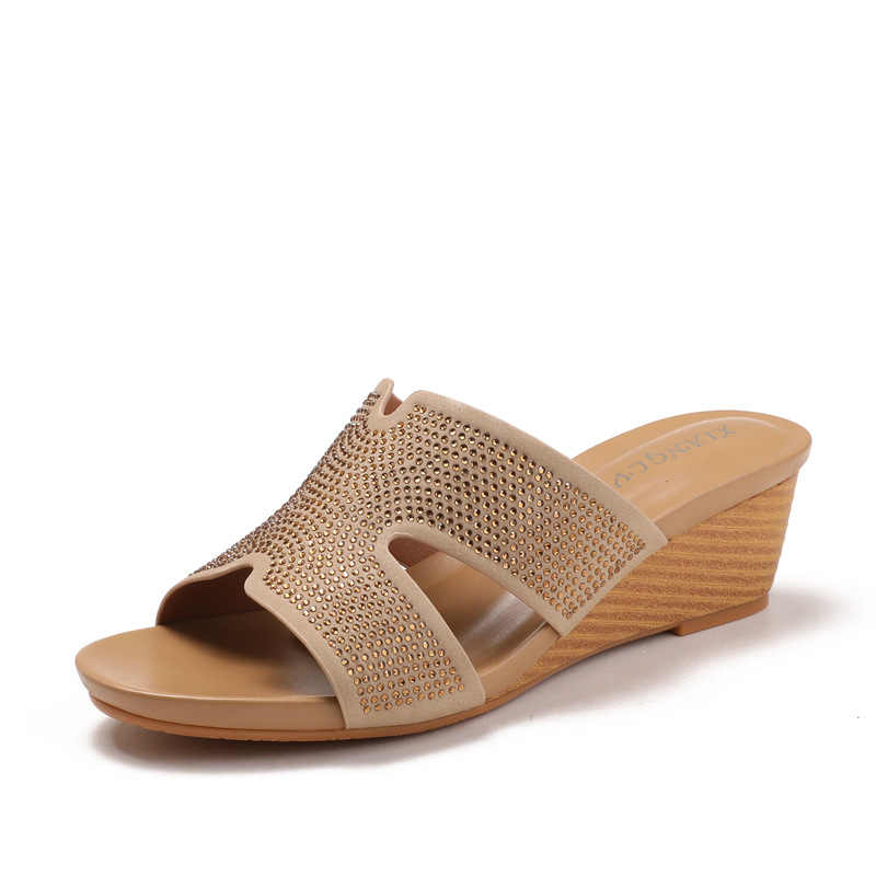 Ethnic Modern Fashion - Fashionable Thick Heel Height Increasing Slide