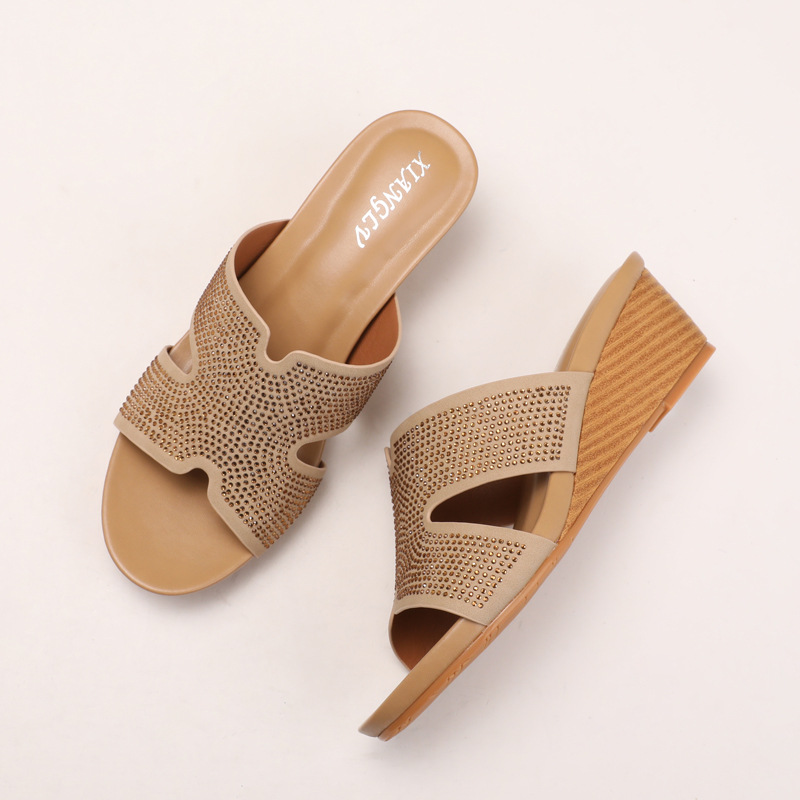 Fashionable Thick Heel Height  - Ethnic Modern Fashion reseña y precio