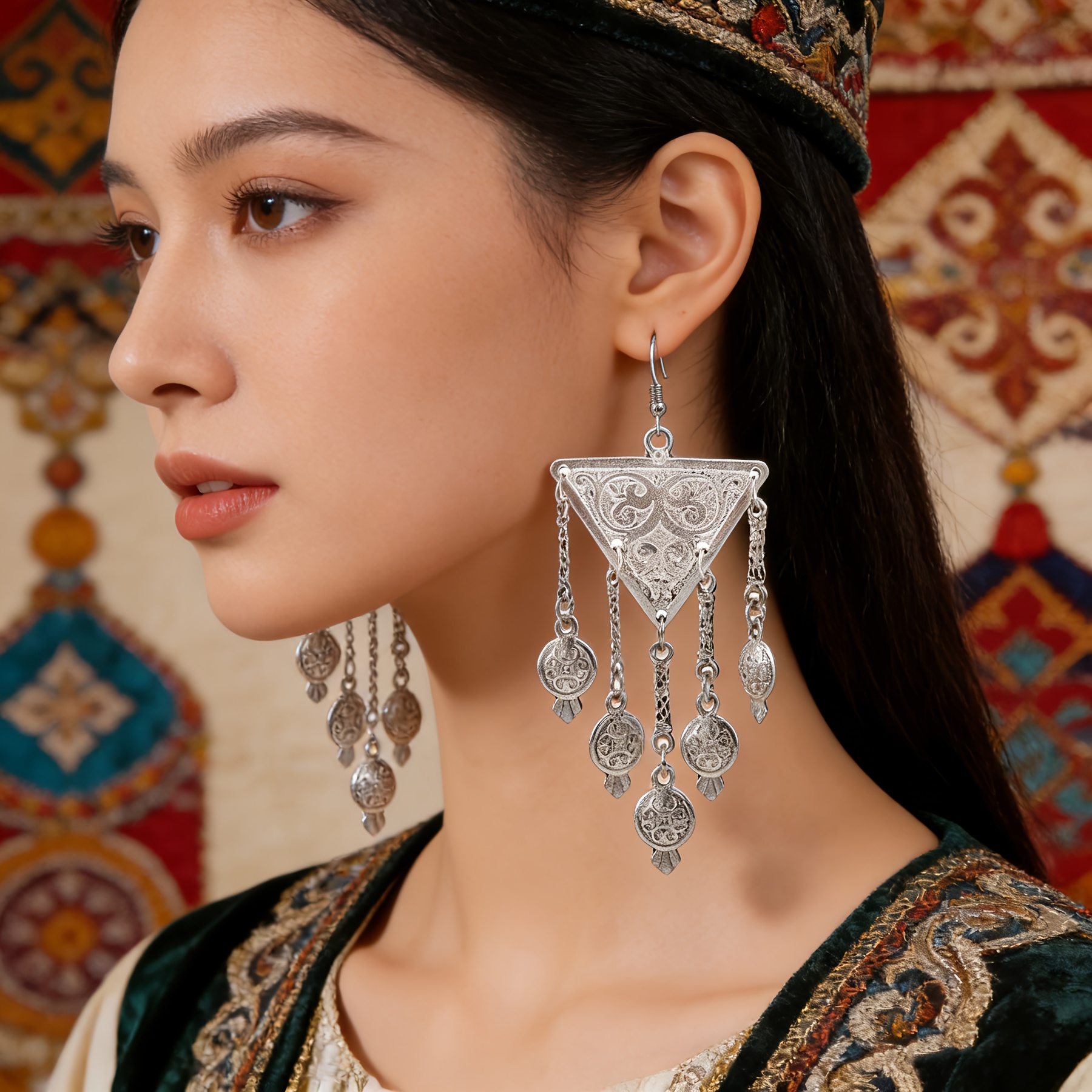 Vintage Triangular Carved Tass - Ethnic Fashion Shoot reseña y precio
