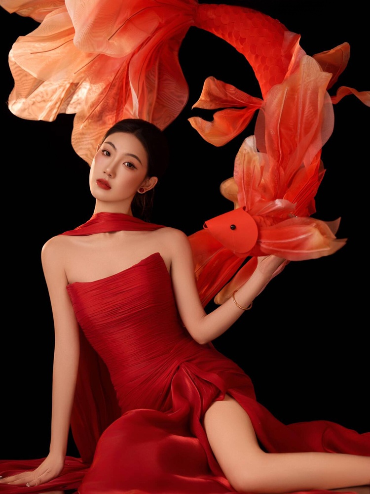 2026 New Year Red Lucky Carp C - Ethnic Fashion Shoot reseña y precio