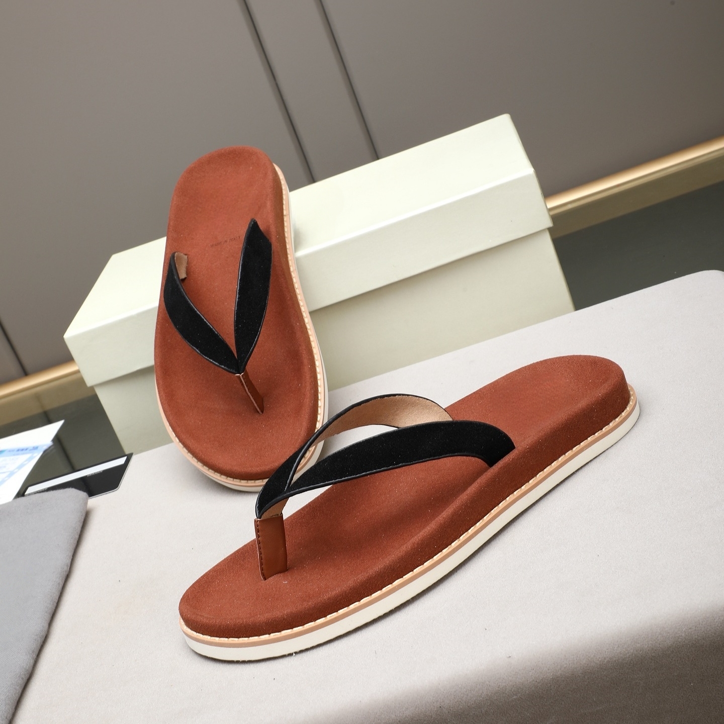 26 Holiday Gifts Luxury Brand  - Ethnic Fashion House reseña y precio